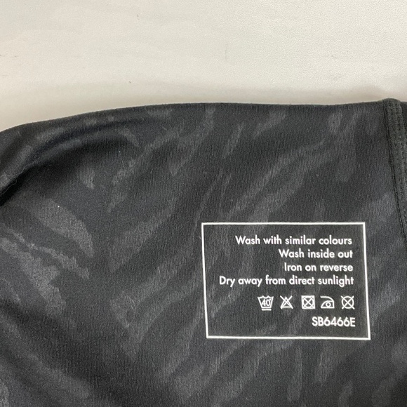 Sweaty Betty All Day Embossed Leggings - Picture 7 of 7